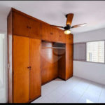 Apartamento à Venda na Aclimação 80m² 2 Dormitórios 1 vaga Sacada Andar Alto Estuda permuta.