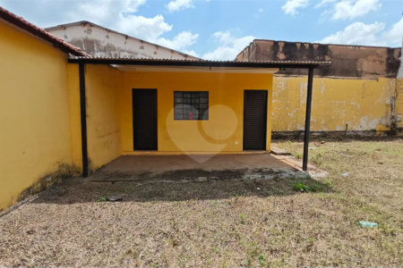 Oportunidade Única: Lote Comercial Estratégico de 463 m² Próximo ao Centro – Ideal para o Seu Negócio!