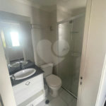 Apartamento com 03 dormitórios no Cambuci.