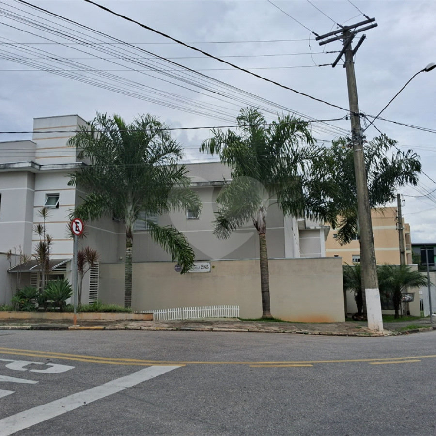 Casa de Vila à venda com 3 quartos, sendo 1 suíte, em Vila Pasti, Louveira, SP