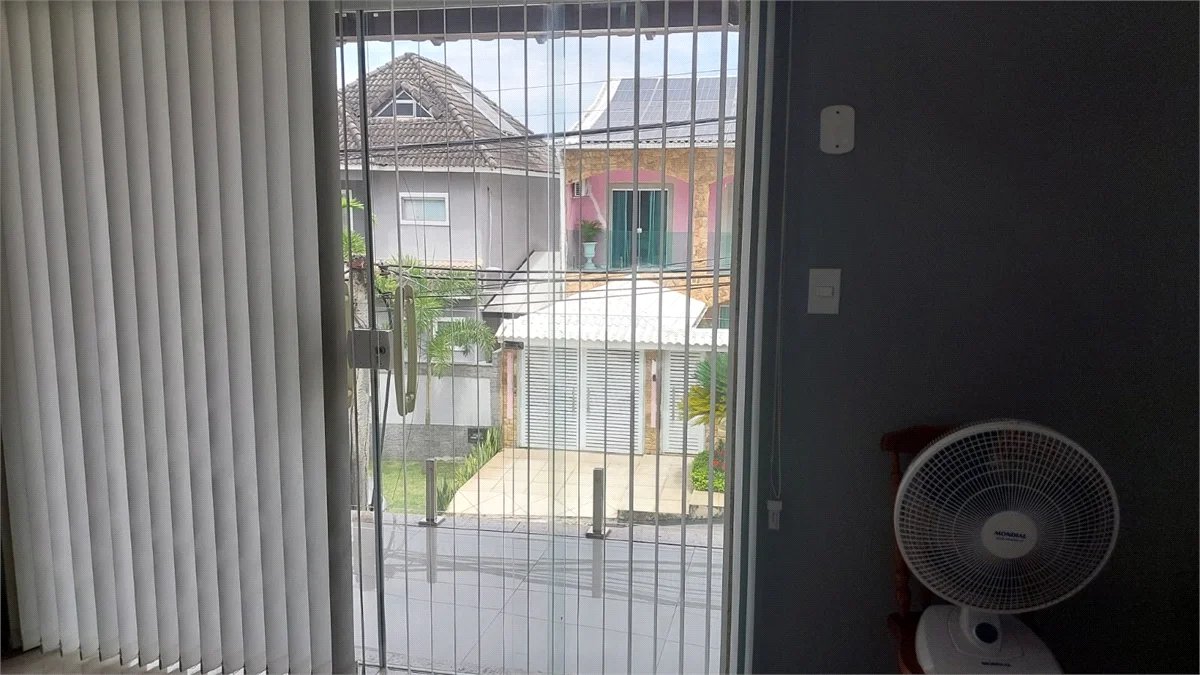 CONDOMÍNIO VALE DAS PALMEIRAS - CASA 3 QTOS + SUITE + PISCINA + GARAGEM 4 CARROS + ENERGIA SOLAR
