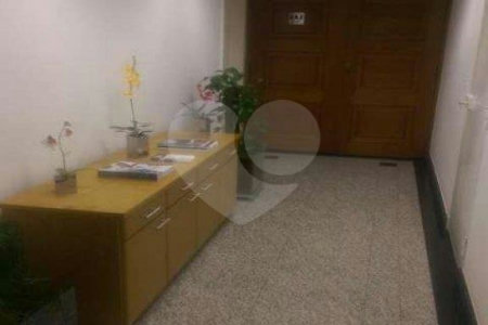 Conjunto comercial, 120 m2, 2 vagas, prédio 24h, vende ou aluga