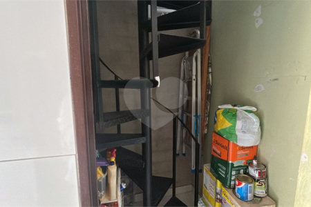 Sobrado á venda no bairro Vila Celina.