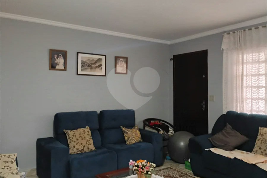 Vende-se casa na Vila Santa Catarina - Excelente oportunidade para investimento e geração de renda