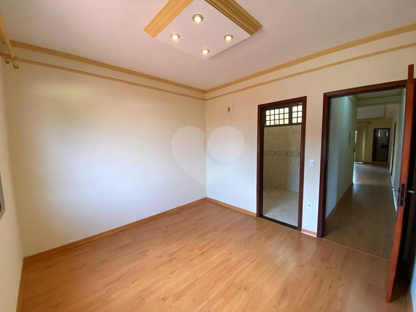 Casa no Jardim Hikare