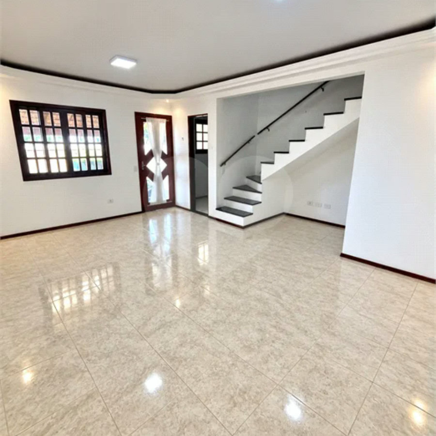 Sobrado Condomínio Florenz 3 quartos 94 m² Vila Suissa - Mogi das Cruzes SP