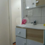 Apartamento Reformado à Venda – Localização Privilegiada!