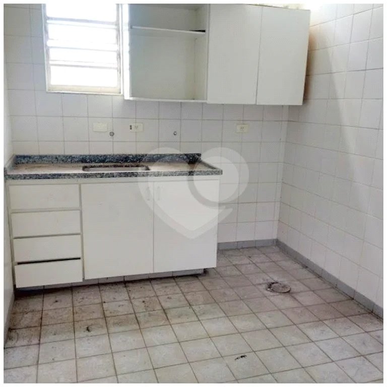 Loja com 280 m² para locação na Penha