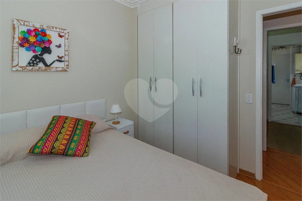 Apartamento à venda com 3 quartos, sendo 1 suíte, em Jardim Marajoara, São Paulo, SP