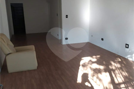 Casa na Vila Monte Alegre com 330m²