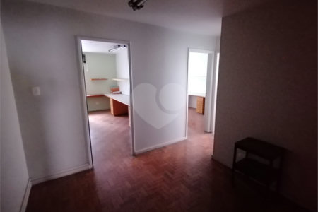 Sala comercial para venda ou locação na Bela Vista