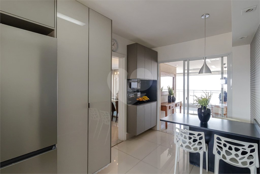 APARTAMENTO IPIRANGA COM 4 SUÍTES E 3 VAGAS - REFORMADO!