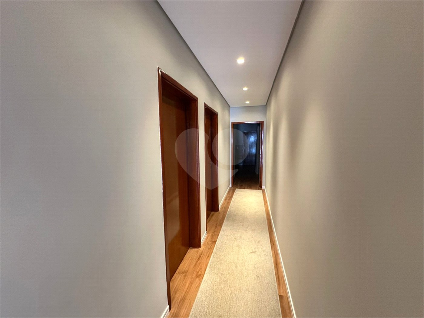 Apartamento Condomínio Montreal