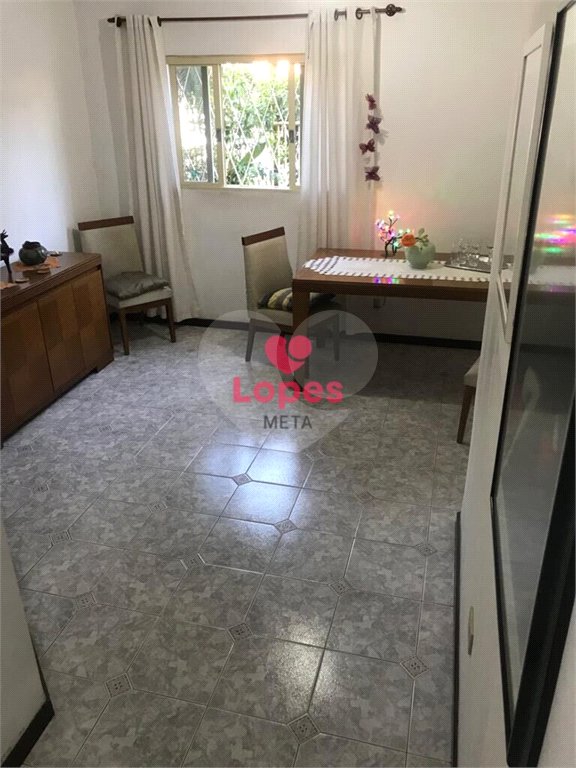 Excelente Casa a Venda no Bairro Jardim Esplanada, 3 dormitórios, sendo 2 suites São José do Campos