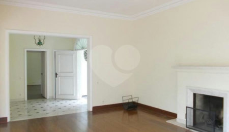 Casa à venda com 3 quartos, sendo 1 suíte,  no condomínio Praça Pero Vaz de Caminha,260, São Paulo - SP
