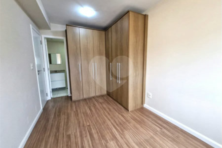 Apartamento a venda com 2 quartos no Jardim Marajoara
