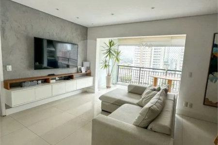 Apartamento de 106 m² no Auge Home Resort, porteira fechada, com 3 dormitórios, 1 suíte, varanda gourmet, 2 vagas, depósito e lazer completo.