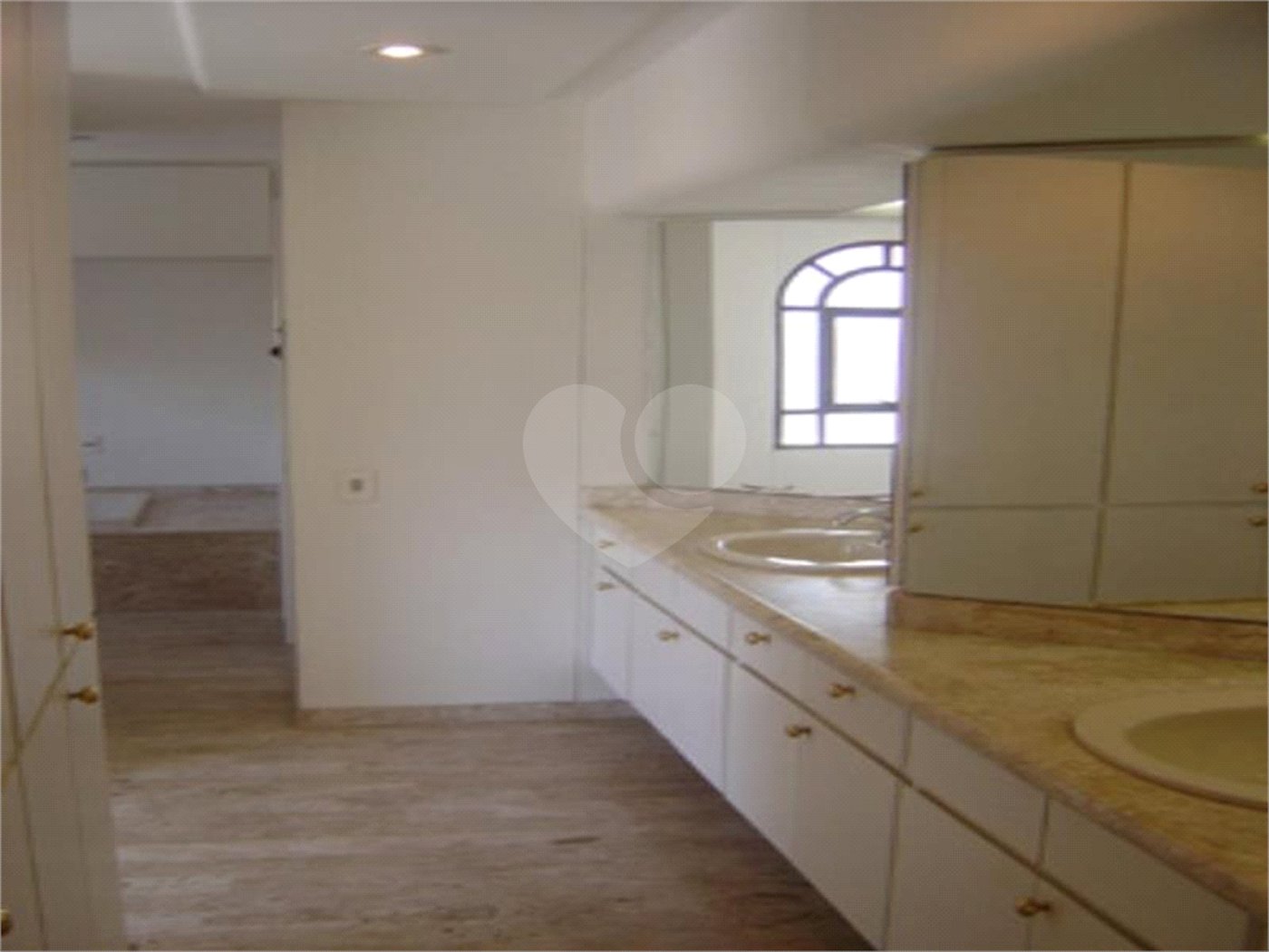 Duplex à venda com 3 suítes em Cerqueira César, São Paulo, SP