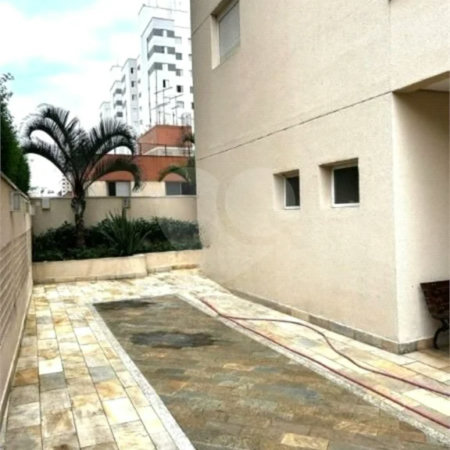 Apartamento com 138m², 3 dormitórios, sendo 3 suítes, 2 vagas de garagem, à venda na Vila Valparaiso em Santo André.