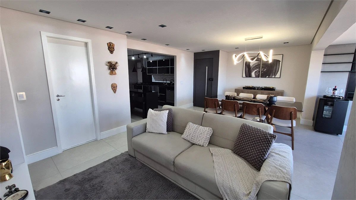 Apartamento à venda com 2 suítes em Jardim Esmeralda, São Paulo, SP