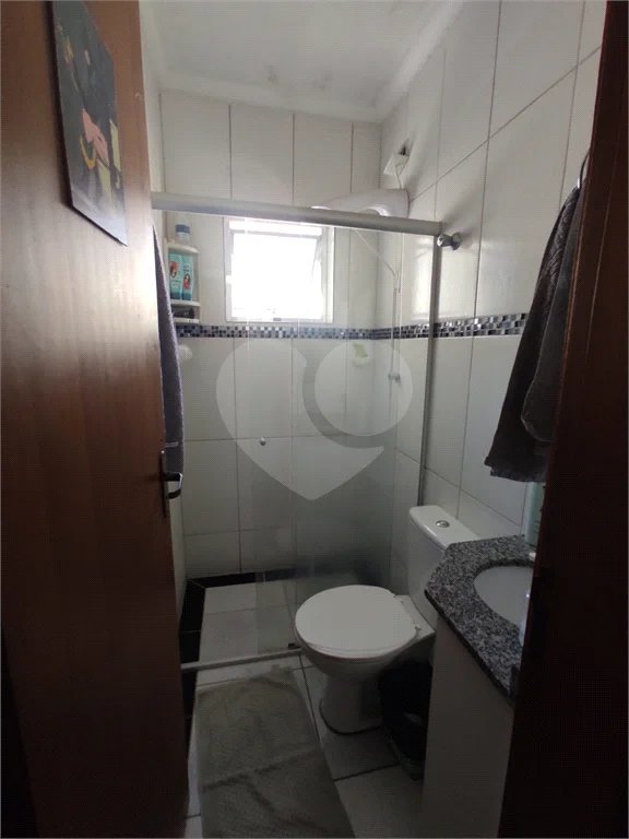 Sensacional sobrado c/ quintal e 3 dorms enormes com varanda! 12 min andando p/o metrô P Inglesa!