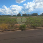 Terreno plano com 240,00 m² , localizado no Residencial Arcoville.