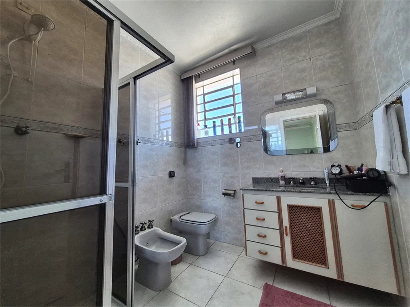 Sobrado à venda com 3 quartos, sendo 1 suíte, em Jardim Bonfiglioli, São Paulo, SP