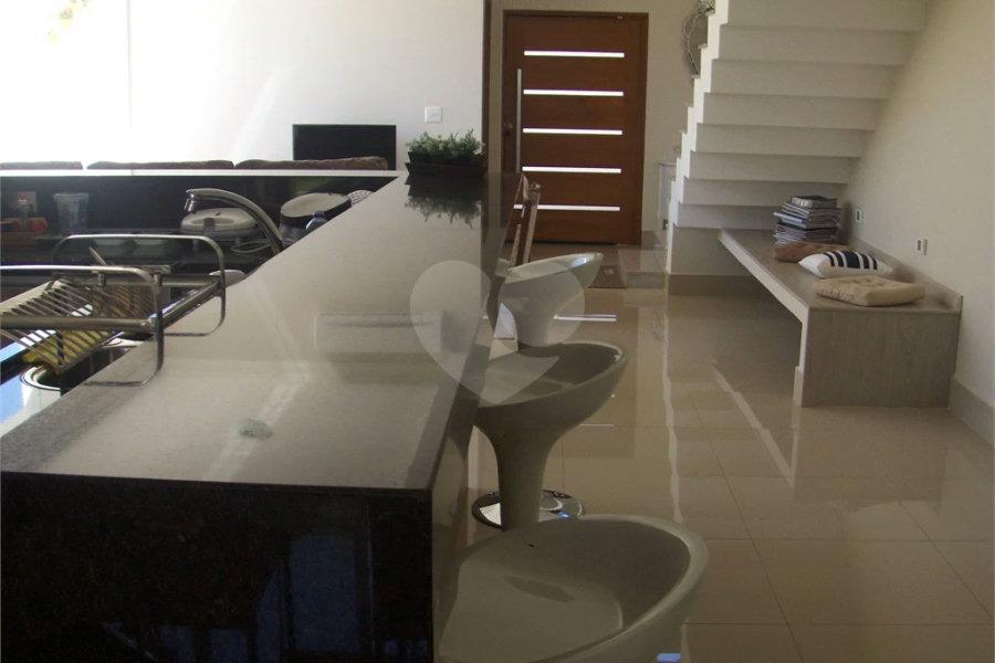 Lindo Sobrado Convívio São Francisco - R$ 980.000,00