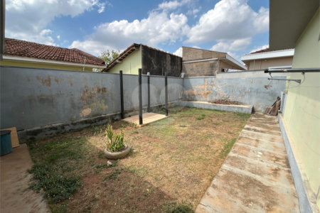 Casa a venda com 2 dormitórios na Vila São José
