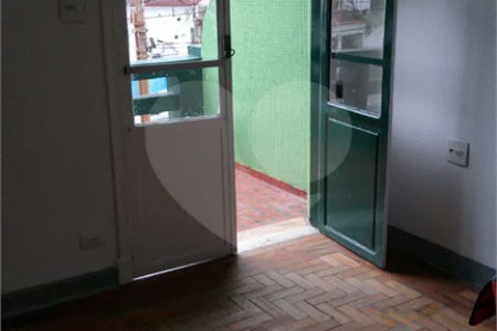 Sobrado a Venda na Mooca, com 248 m²