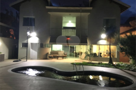 Sobrado à venda ou para alugar com 3 suítes em Villaggio Capríccio, Louveira, SP