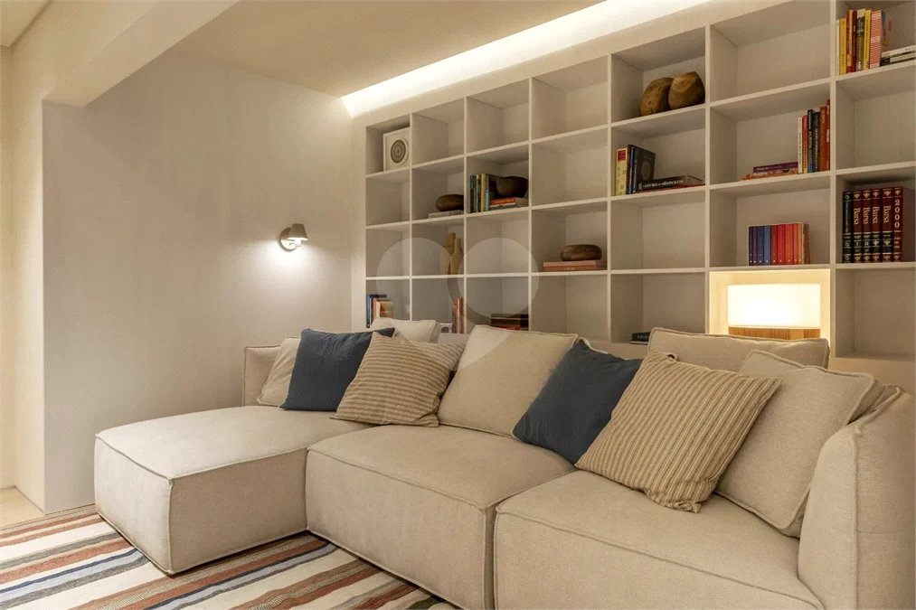 Apartamento à venda com 4 quartos, sendo 3 suítes,  em Itaim Bibi, São Paulo, SP