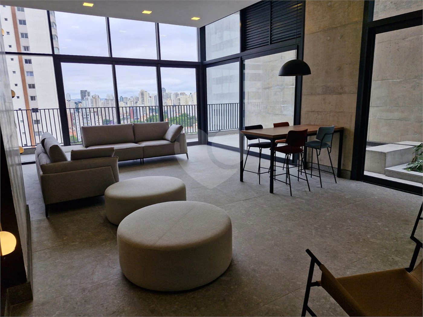 Apartamento venda Vila Mariana, 31m², 1 dormitório, contrapiso, lazer, próximo metrô