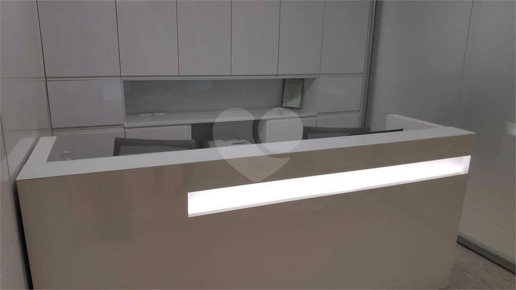 Sala comercial para locação em Moema