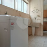 APARTAMENTO 2 QUARTOS (+1 REV.) MOBILIADO P/ALUGAR NO GUARUJÁ/PITANGUEIRAS 96m2 VISTA MAR