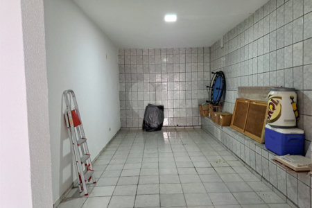Sobrado à venda com 3 quartos em Campo Belo, São Paulo, SP
