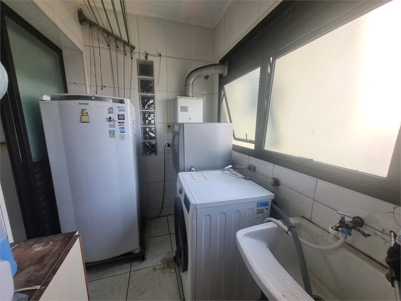 Apartamento à venda com 3 quartos, sendo 1 suíte, em Jardim Londrina, São Paulo, SP