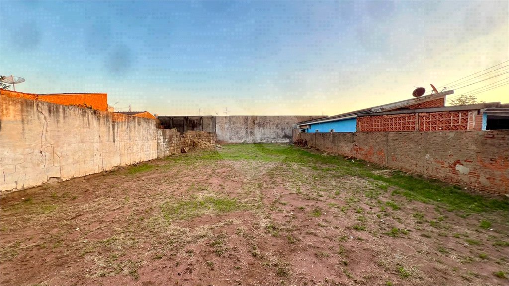 Terreno a venda na vila Brasília