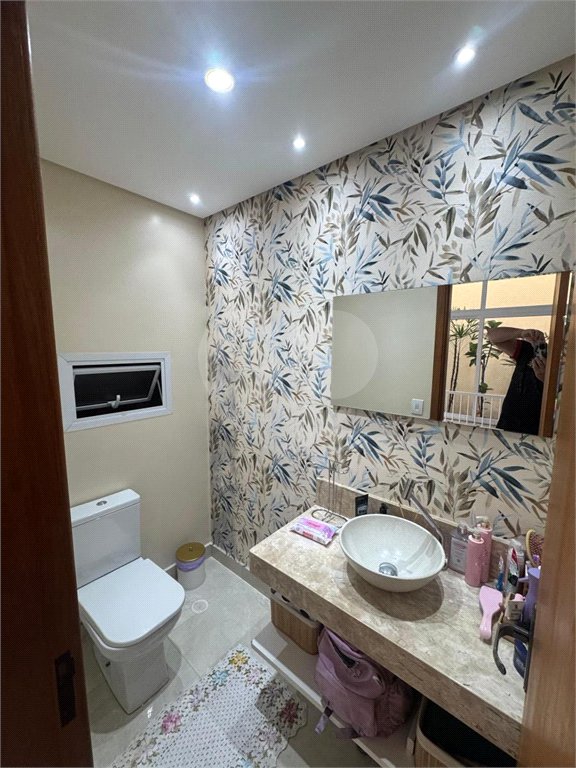 Casa à Venda com 225m² – Ampla e Bem Localizada - Estuda permuta.