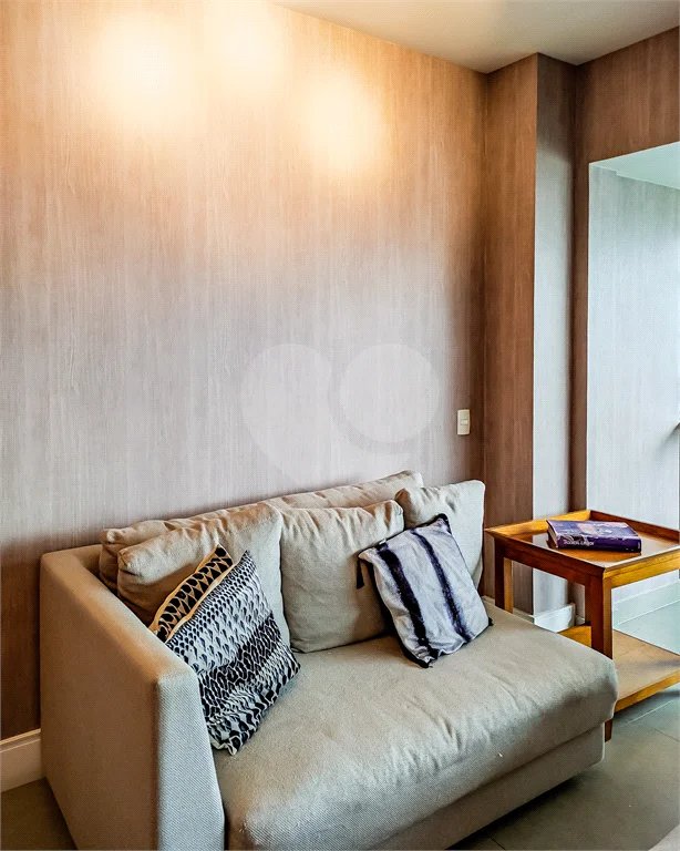 Apartamento totalmente mobiliado com ar-condicionado localizado no coração do Brooklin!!!