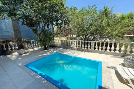 Casa à venda em Guaratiba-5 quartos 1 suíte