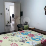 Casa totalmente térrea com 215 m² de área total