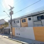 Sobrado com 194m² , 3 dormitórios , sendo 1 suíte , 4 vagas , à venda na Vila Pires , em Santo André.