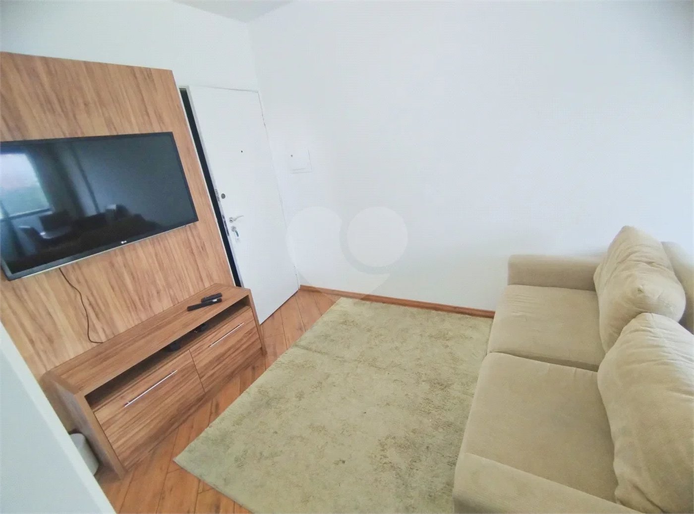 Apartamento mobiliado em Moema, - 1 quarto, sala e cozinha - 1 vaga