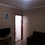 Casa térrea para venda, com 2 dormitórios, sendo 1 suíte.