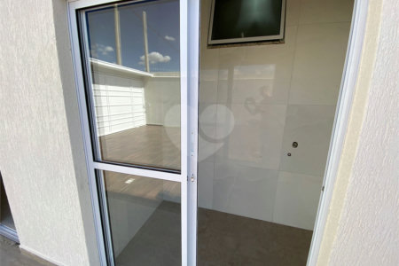 Casa térrea com piscina para venda no Residencial Arcoville