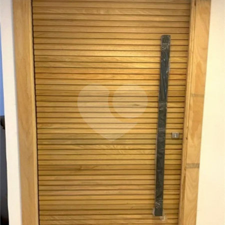 Sobrado com 194m² , 3 dormitórios , sendo 1 suíte , 4 vagas , à venda na Vila Pires , em Santo André.
