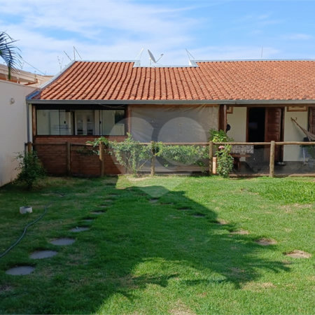 Casa á venda no Jardim Santa Felícia
