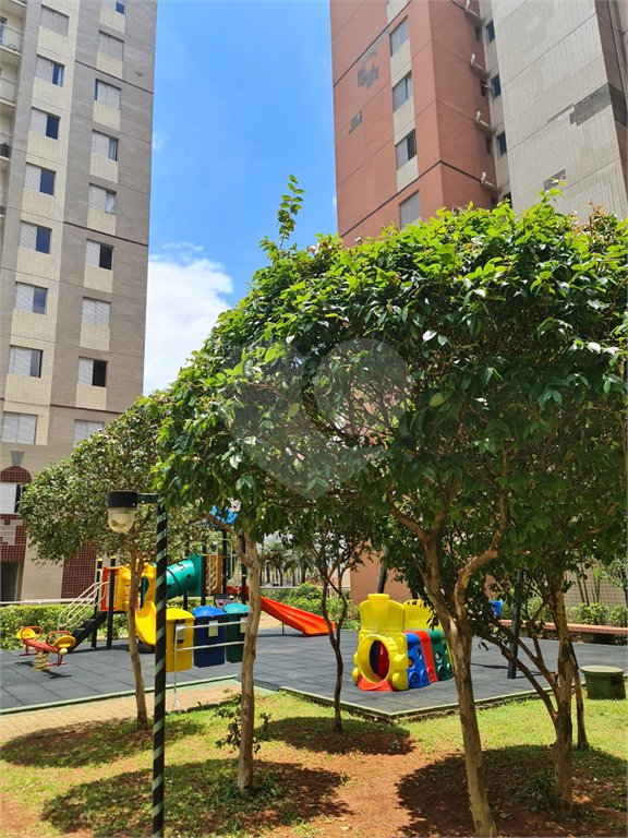 Apartamento à venda com 65m² -Cambuci