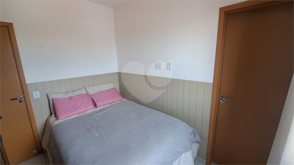 Apartamento Condomínio: Novos Ares com Suíte e 2 Dormitórios